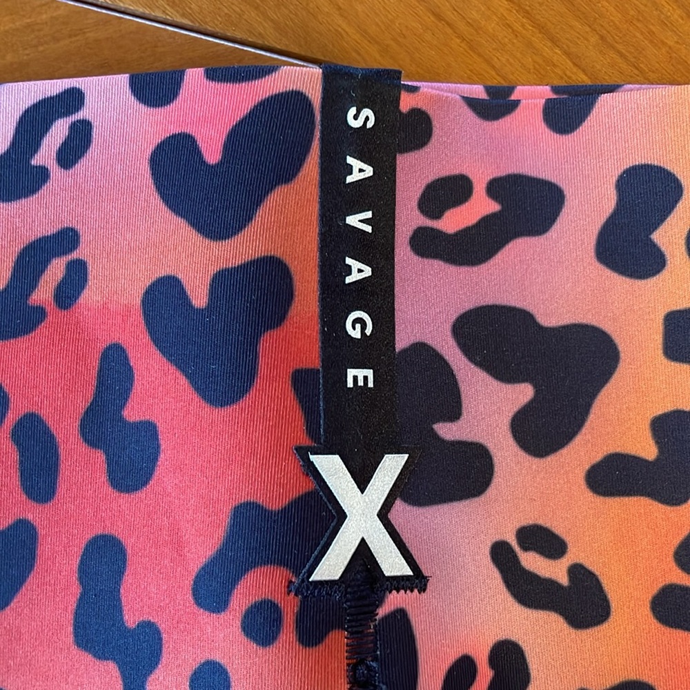 Savage X Fenty colorful leopard print leggings, plus size 3X - Picture 7 of 9